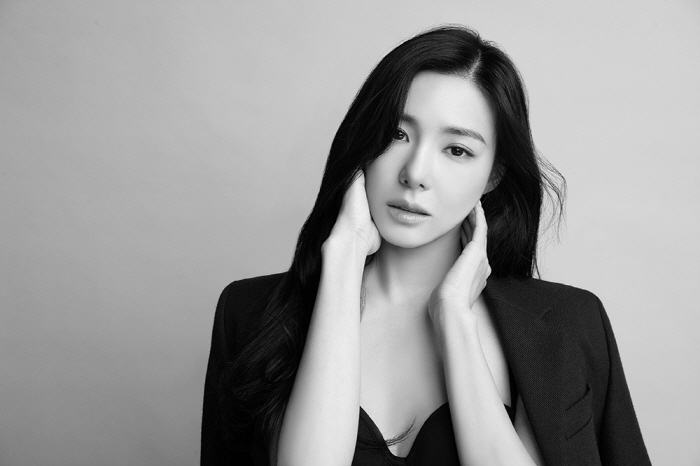 [SC인터뷰]"레이첼 콜렉터라고"…티파니 영, '재벌집' 이어 '삼식이'…