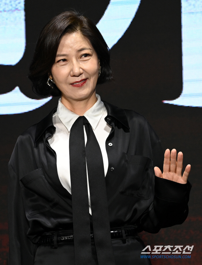 [SC현장]"올해 디즈니+ 최고였으면"…'화인가 스캔들' 김하늘x정지훈 …