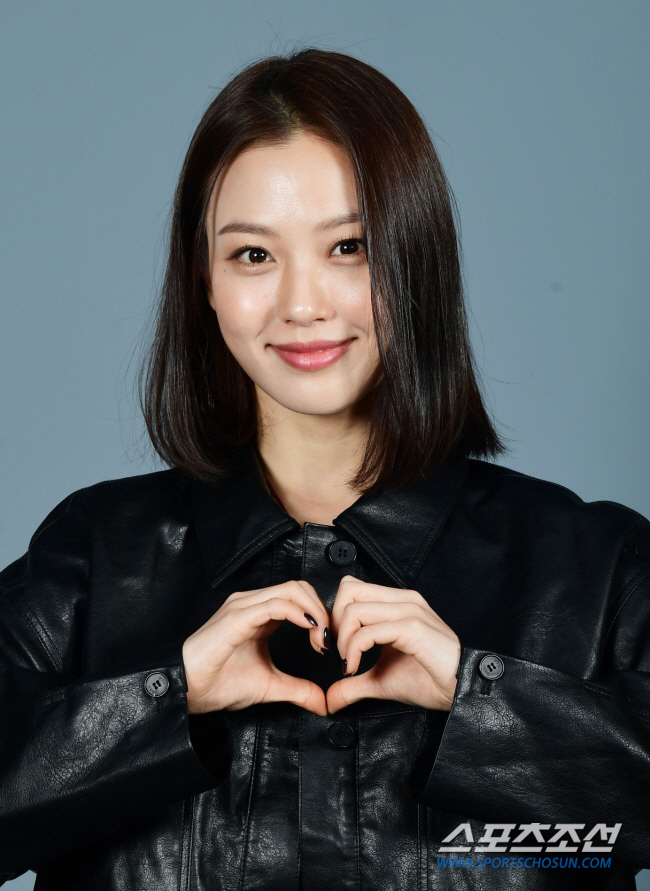 '황금 인턴' 고민시, 뷔도 박보검도 이겼다..'서진이네2'로 비드라마 …