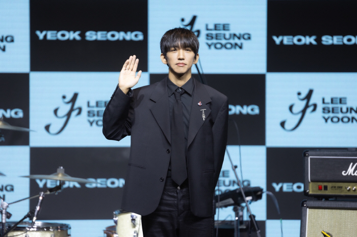 [SC현장] "6분 넘으면 타이틀곡 안돼?"…이승윤, 음원 시장에 던진 …