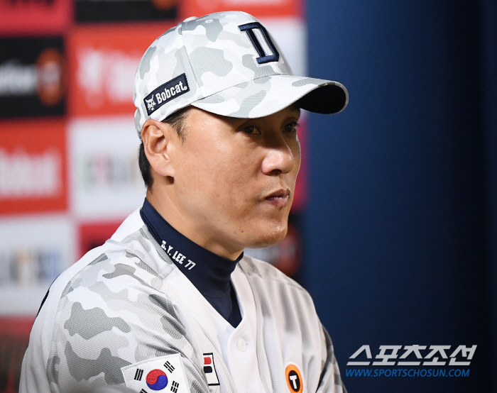 '퓨처스에선 이승엽인데…' 1군 기회 놓친 1m88 미완의 거포, 부상에…