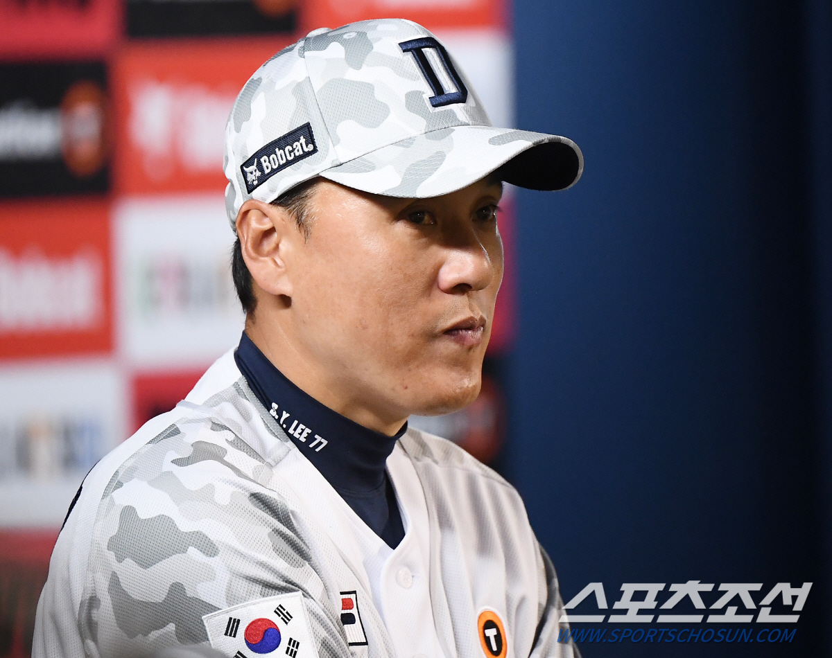 '퓨처스에선 이승엽인데…' 1군 기회 놓친 1m88 미완의 거포, 부상에…