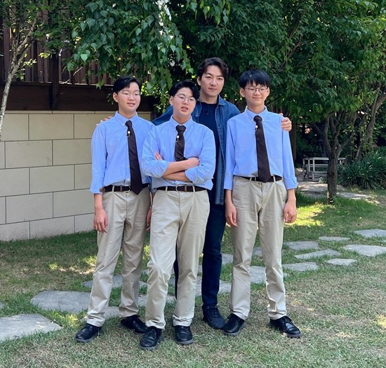 '송일국 子' 대한·민국·만세, 키만 보면 고등학생인데…아직 초6이라고?