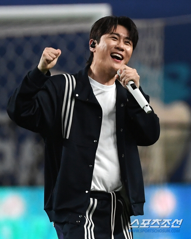 영탁 "명예훼손 게시물·악성댓글에 선처 없는 법적 대응 할 것" [공식]…