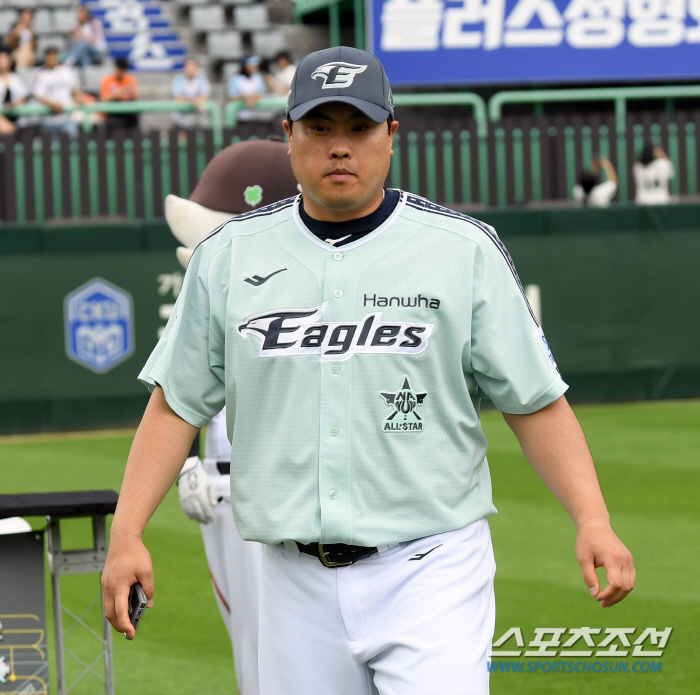"옛날엔 선배들이 많았는데..." 12년 만의 올스타 출전, 몬스터가 느…