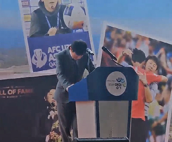 "'난놈'신태용 감독,울컥" '축구메카'영덕,신태용축구공원 생기던 날