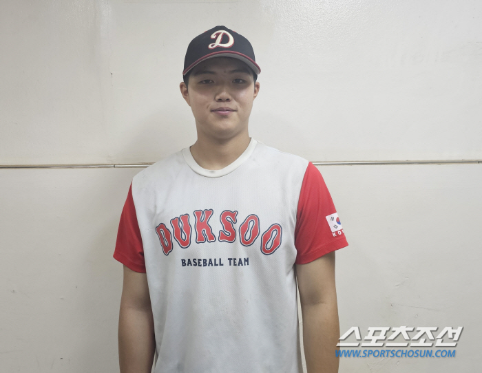 무4사구+7이닝 1실점에도 불만가득. "문동주 형처럼 던지고 싶은데…" …