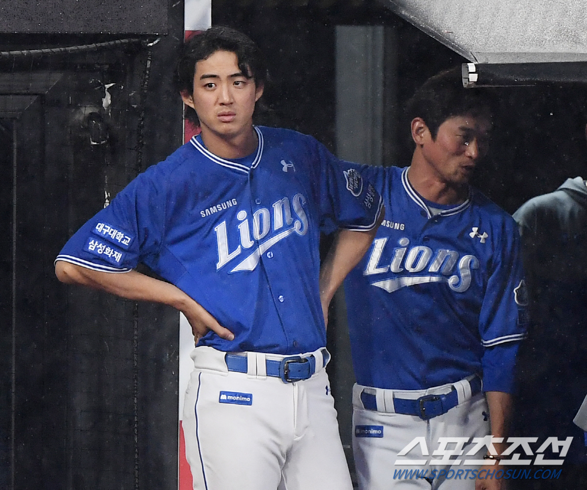 "잘못한 것도 없는데…" 잘 나갈 때 이례적 쇄신? 모든 '선택'에는 '…
