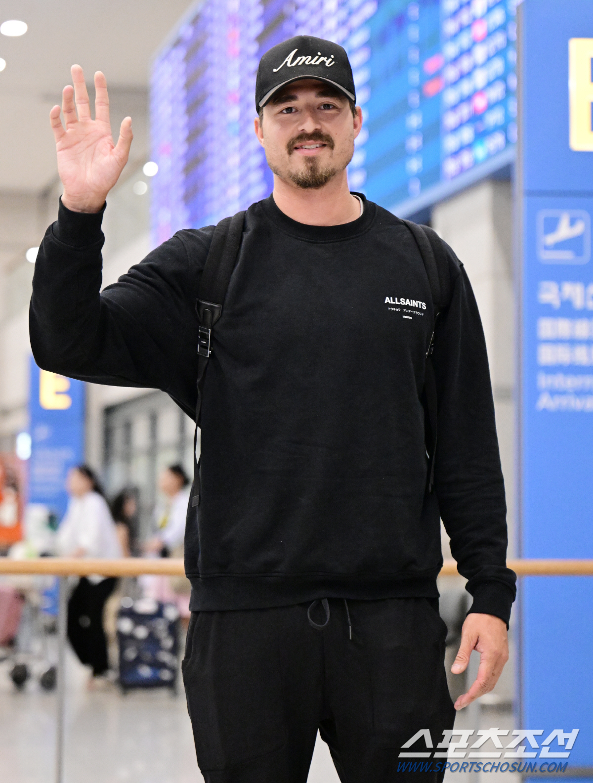 "우승하기 위해 왔다. 지금 당장 투입 OK!" 두산 새 외국인 투수 조…