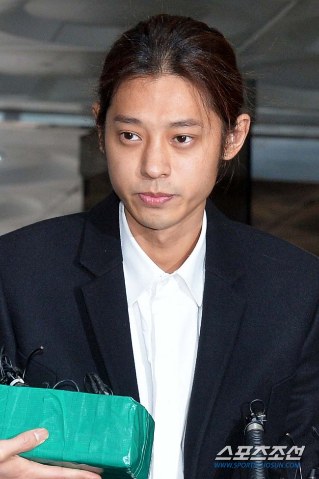 "출소 4개월만 佛클럽" 정준영, 전자발찌無+재범 우려 '공분'[SC이슈…