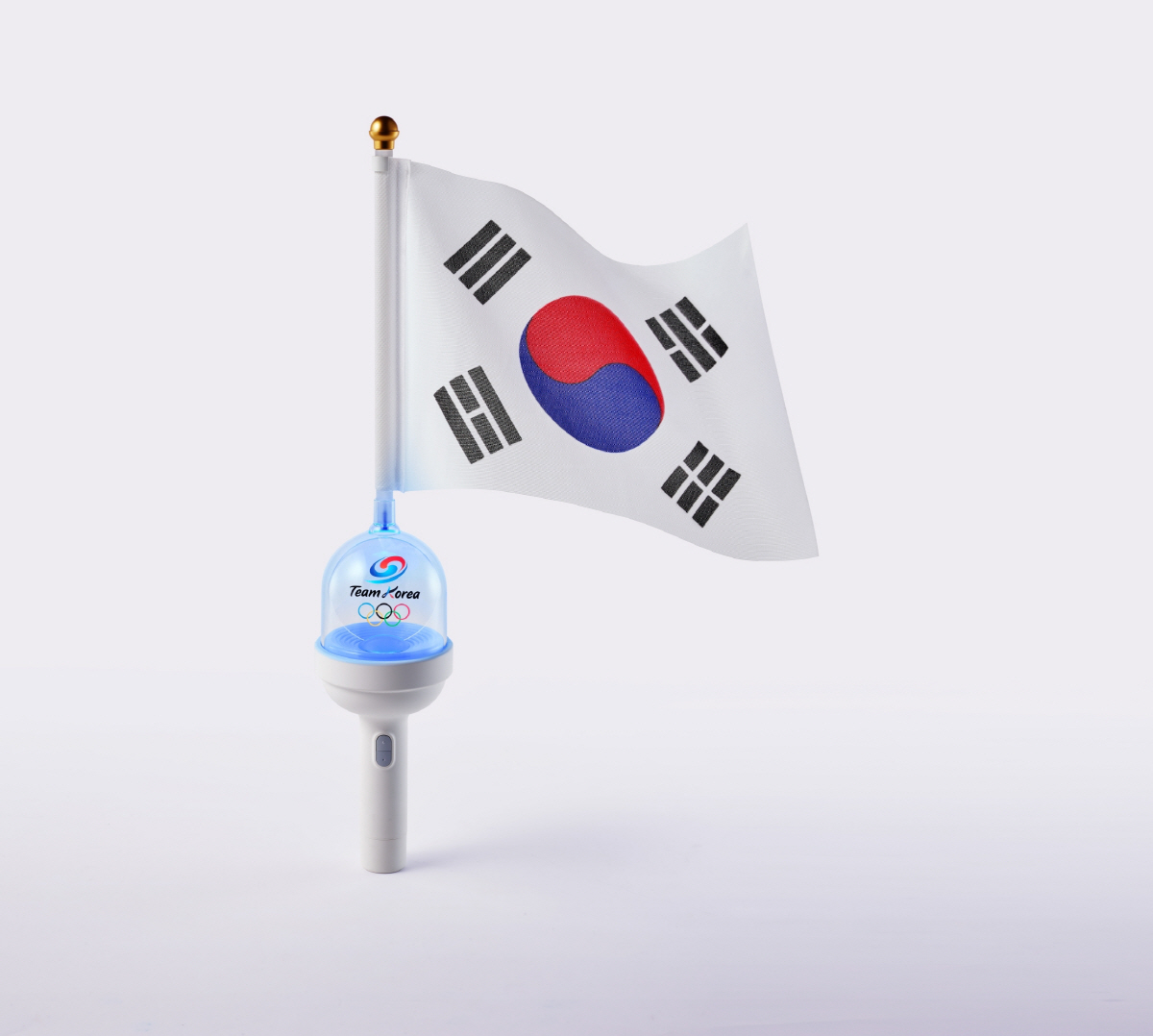 "파리올림픽에 K-응원 전파"…하이브, 성화·스타디움 모티브 '팀코리아 …
