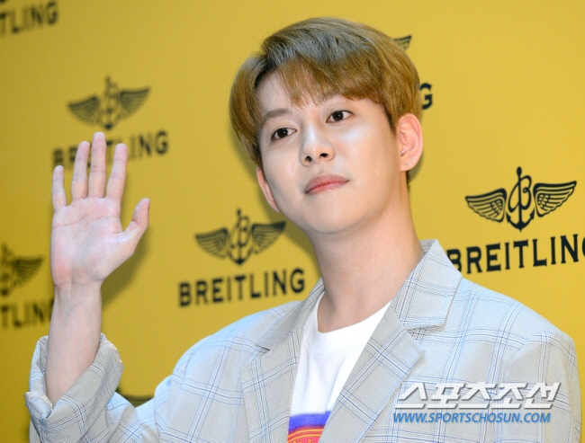 '학폭 인정' 박경, 4년 만에 컴백...12일 신곡 발표