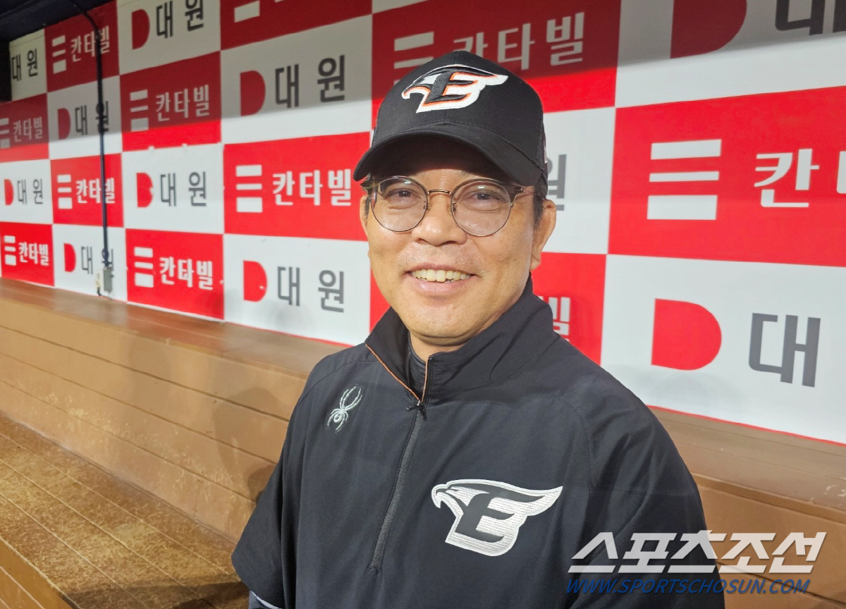 감독→단장→해설위원 경험이 말해주는 확신…"한화 투수 잠재력 분명히 터집…