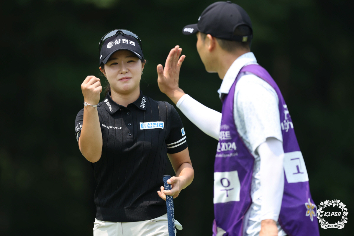 "경사진 코스가 더 좋다" 고지우, 5타 줄여 선두로 최종라운드→통산 2…