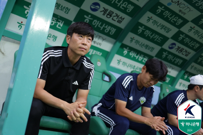 [현장인터뷰]'오심 논란' 정정용 감독 "홈 2연패 안 된다" vs '생…