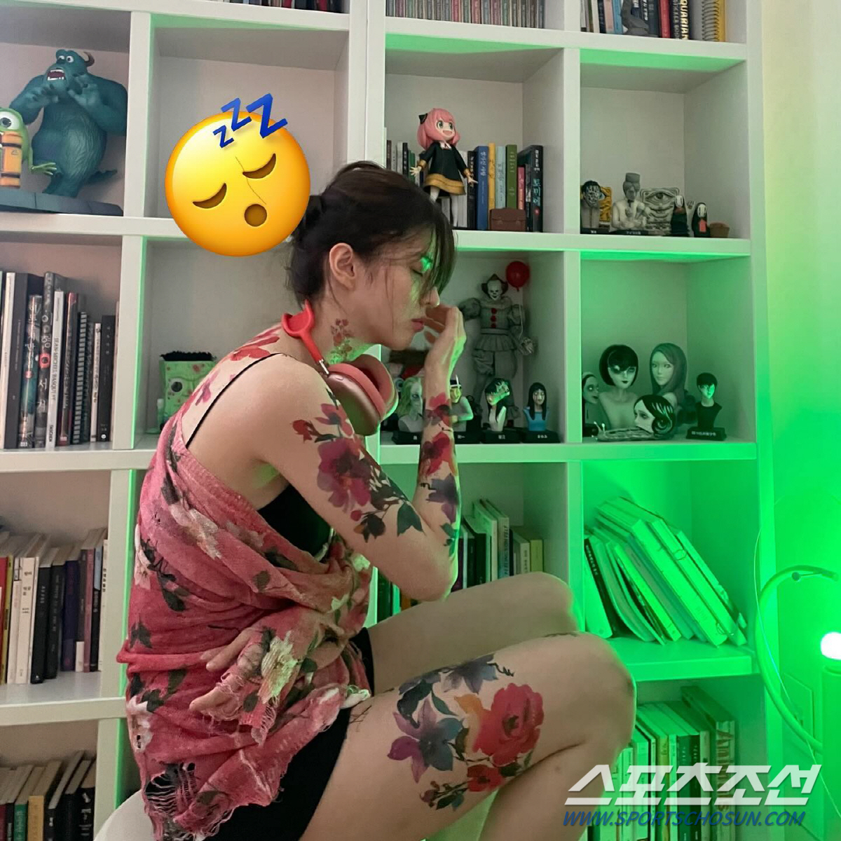 [SCin스타] 2000만원 들여 지웠는데 또? 한소희의 식지 않는 타투…