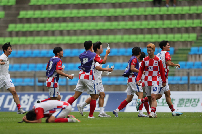 창이 방패 뚫었다! '대학 최강' 한남대, 호원대 2-0으로 꺾고 백두대간기 3연패