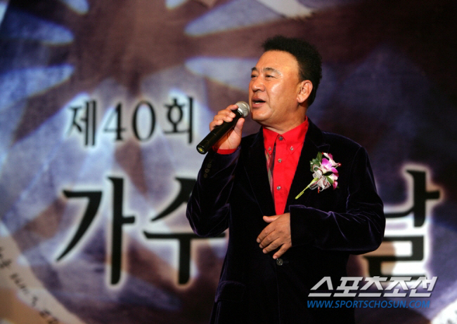 [SC라떼스타] "이렇게 정정했는데"…故 현철, '8090 트로트 르네상…