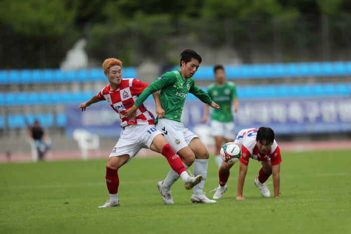 대학축구도 대세는 '빌드업' → 결과보다 '내용' 강조한 한남·선문대의 의미 깊은 3연패