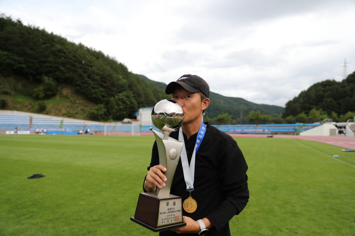 대학축구도 대세는 '빌드업' → 결과보다 '내용' 강조한 한남·선문대의 …