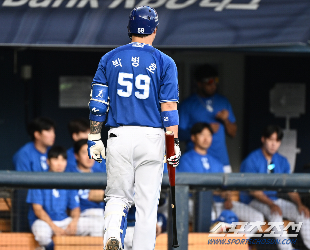 멀티히트였는데...박병호, 햄스트링 손상 전격 2군행 충격[광주 현장]