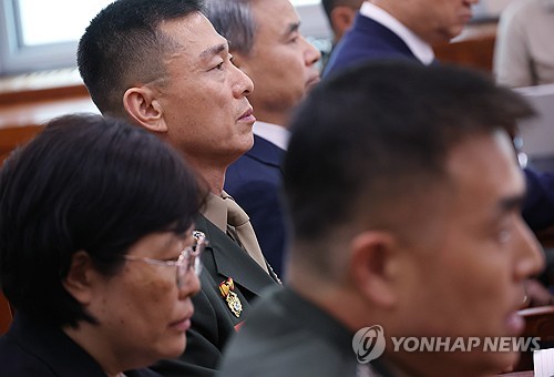 (서울=연합뉴스) 신준희 기자 = 임성근 전 해병대 1사단장이 19일 국회 법제사법위원회에서 열린 '윤석열 대통령 탄핵소추안 발의 요청' 국민동의 청원 관련 청문회에서 증인석에 앉아 있다. 2024.7.19 hama@yna.co.kr