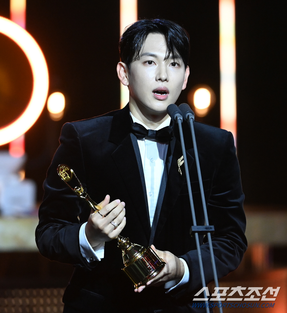 [포토] 임시완 '청룡시리즈어워즈 남우주연상'