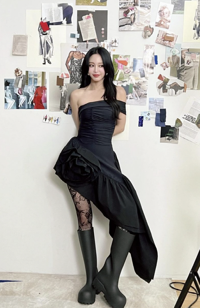 한예슬, 이대로 결혼식 올려도 되겠어..블랙 드레스+망사 스타킹 완벽 소…