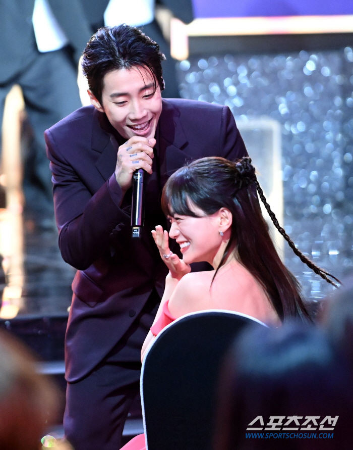[제3회 BSA] '청룡'아니면 불가능..톱★ 한자리 모인 콘텐츠 대화합…