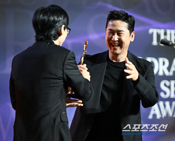 [제3회 BSA] '청룡'아니면 불가능..톱★ 한자리 모인 콘텐츠 대화합…