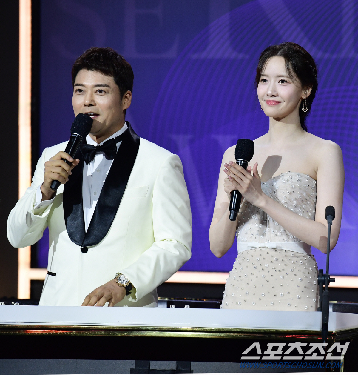 [제3회 BSA]의상까지 빛났다…3벌 임윤아-레드 천우희-슈트 곽선영-옐…