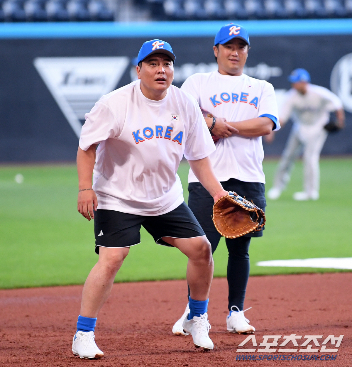 한화 타자 필요하신가요...현역 복귀해도 되겠네, 에스콘필드를 놀래킨 김…