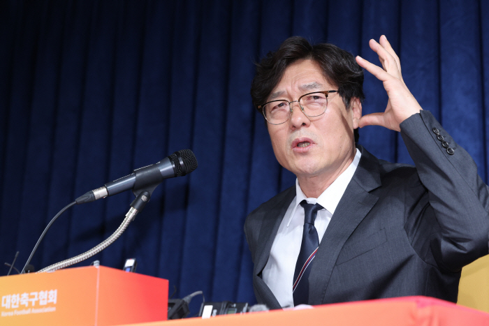'감독 선임 논란'에 마침내 입 연 KFA "홍명보 감독 특혜 아냐, 규…