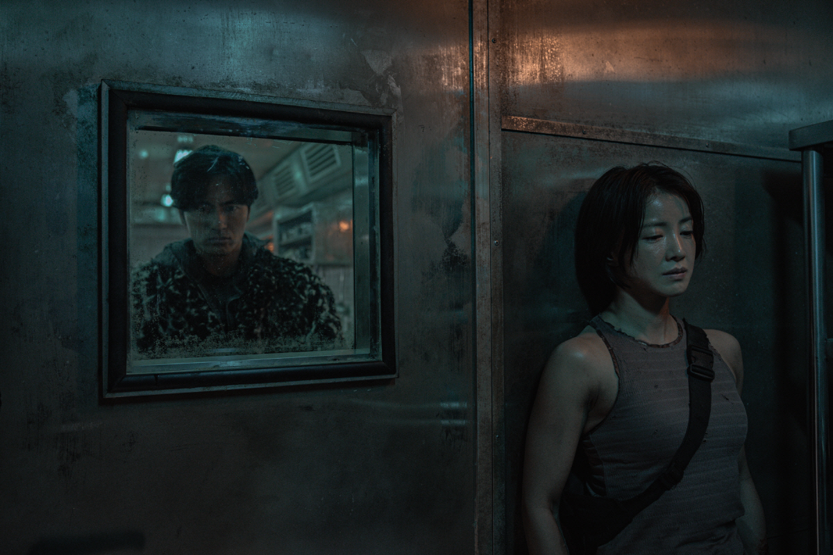 [SC리뷰] '스위트홈3' 세계관 확장의 한계일까, 가능성 발견일까