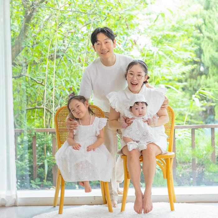 박슬기, 20분 컷 가족사진 "애 데리고 힘들었지만 만족"