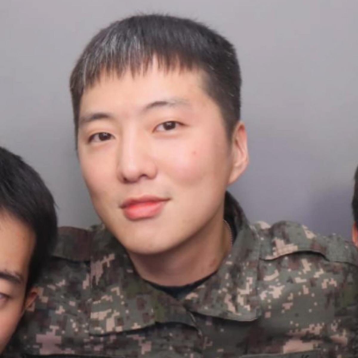 [SCin스타] "복무 400일 기념" '위너' 강승윤, 늠름 군인 다됐…