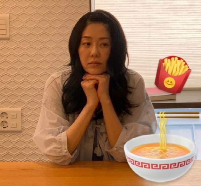 [SCin스타] 민낯에도 무결점 피부로 미모 뽐낸 고현정