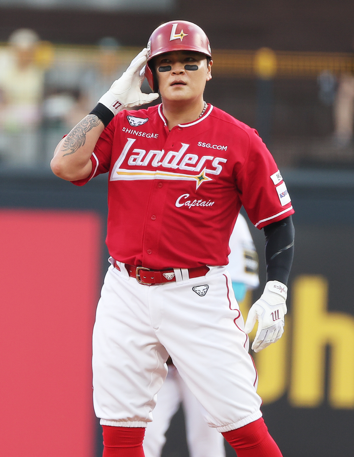 '추적불가? 수신오류?' 수원 대혼란! 볼판정 정정→사구→선발 교체까지……