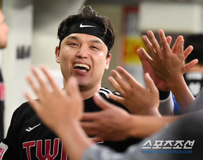 "체인지업 던지지 말라고 했는데..." 염갈량 지시 어긴 박동원의 사인.…