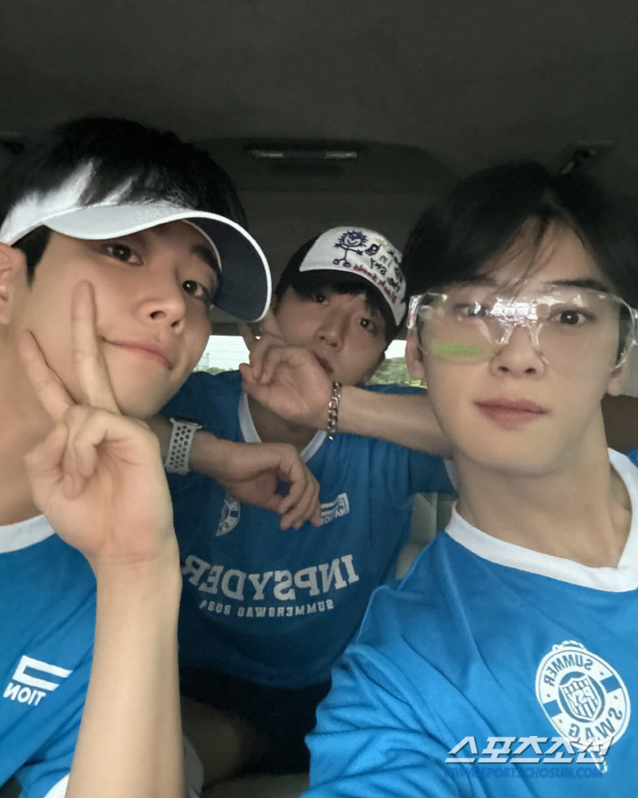 [SCin스타] '흠뻑쇼' 등장한 차은우, 미모 무슨 일?…싸이 "재공연…
