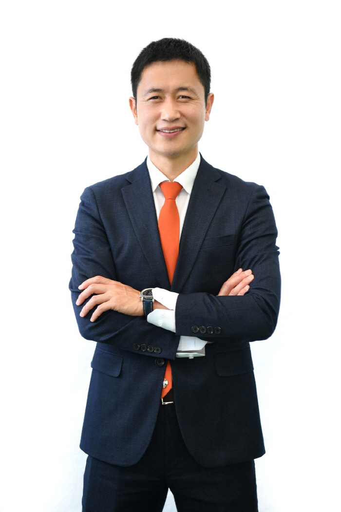 이영표 "축구인 행정에서 사라져야 해" 저격→히딩크 감독도 "2002년 …
