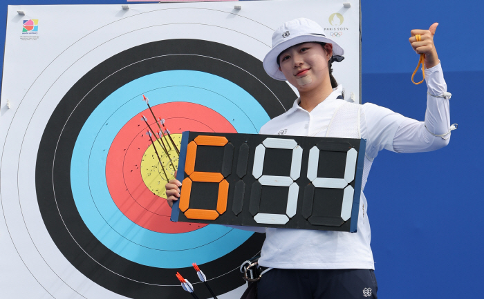 [파리올림픽]'세계新→3연패 도전' 임시현 금빛 사냥 "이제 시작"…女 …