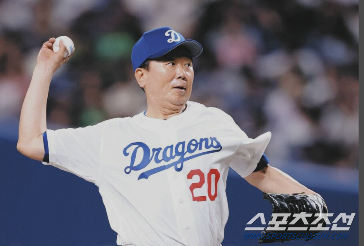 25년 전 주니치로 돌아간 61세 선동열, 레전드 매치 7구로 2타자 범…