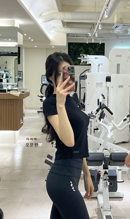 경리, 말라도 너무 말랐네…170cm·52kg 슬렌더 끝판왕