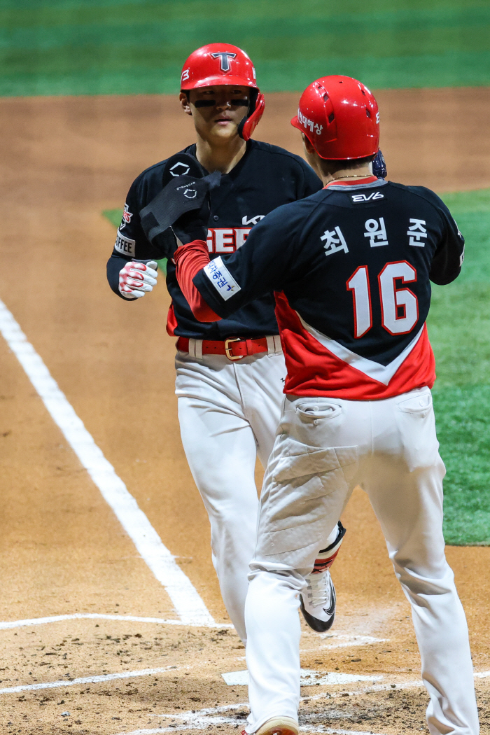'홈런왕+MVP를 향해' KIA 김도영, 3G 연속 홈런→97경기만에 1…