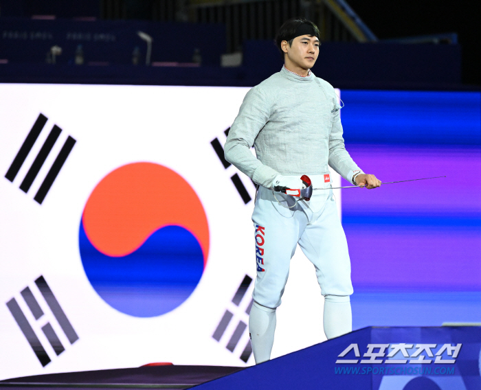 '꽃미남 펜서가 해냈다!' 파리 첫 金 주인공은 남자 사브르 오상욱! 韓…