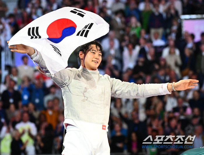 "왜 이러니" 韓 첫 금메달이 '오상구'라고, 북한 2번 입장→오상욱 이…