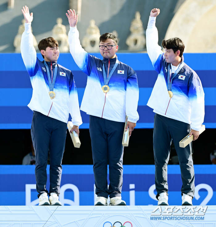 '맏형' 김우진-'올텐' 이우석-'파이팅' 김제덕, '역대 최강'의 환상…