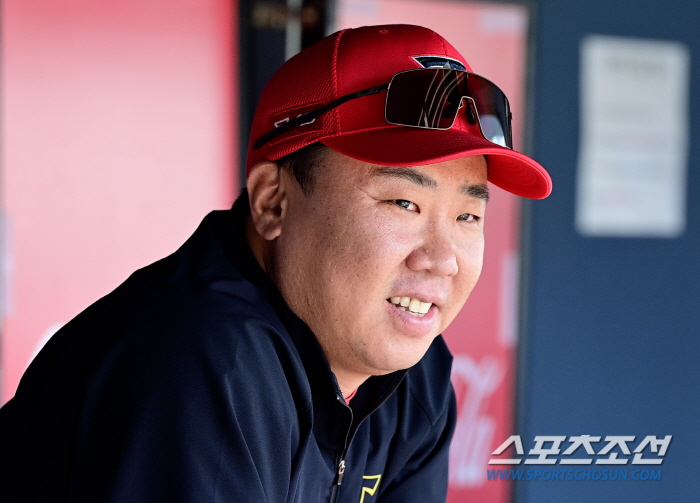 '100G 1위로 돌파' 우승까지 44G 남았다…총력전 선언 "내일 없이…