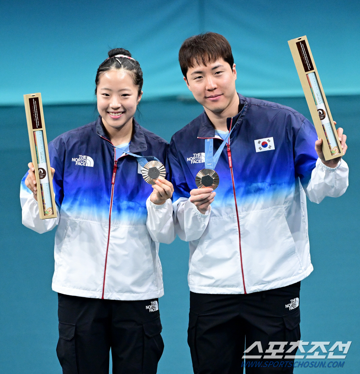 임종훈 전역 시킨 '합법적 병역 브로커' 신유빈 "종훈 오빠가 뭐든 다해…